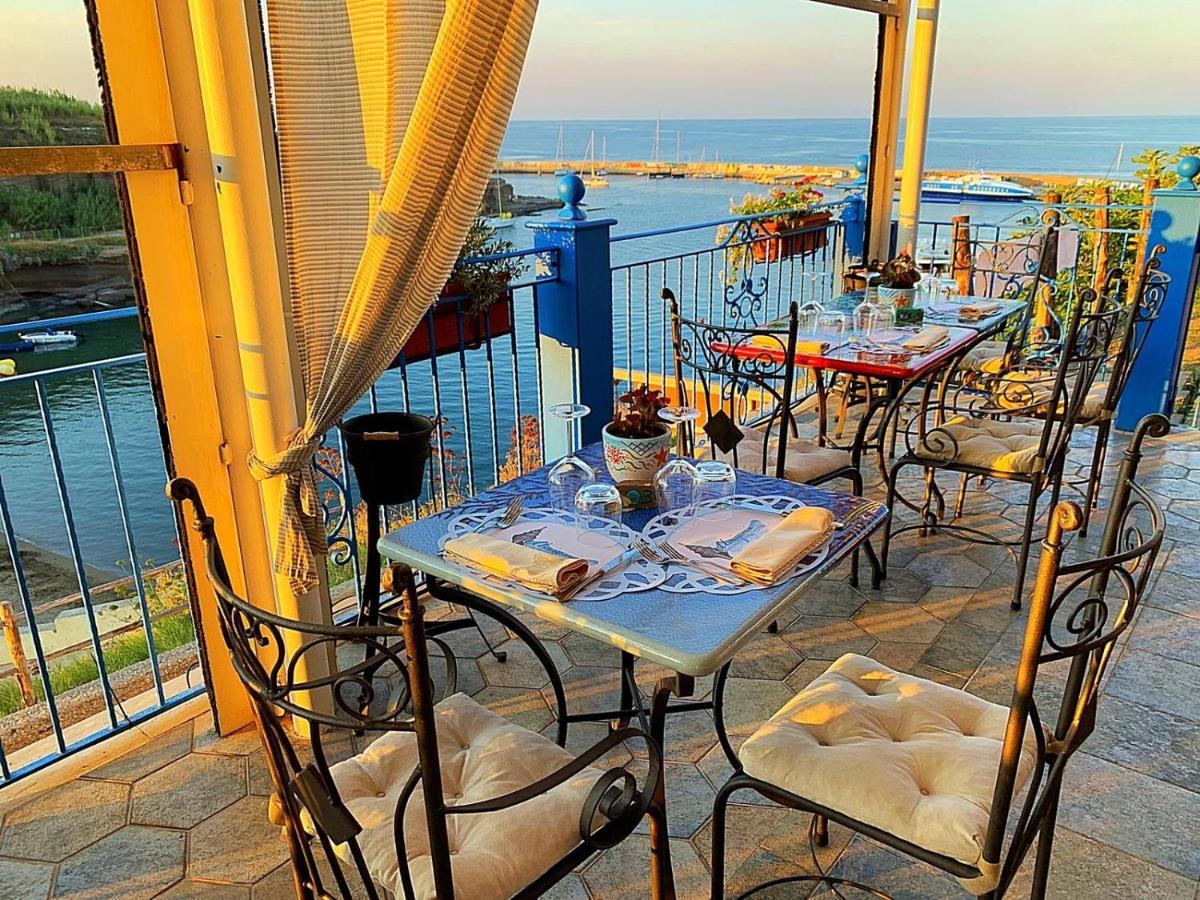 Hotel Isolabella Ventotene Exterior foto